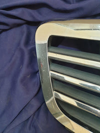 Mercedes-Benz C-Class W204 Radiator Grille - Wear and Tear, Pitted Chrome, Clip/s broken