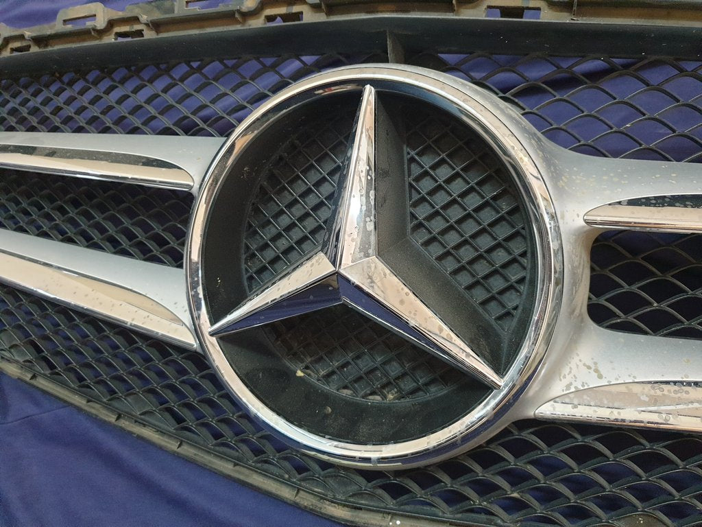 Mercedes-Benz C-Class W205 Radiator Grille - Acid Damage to Chromes and Cover