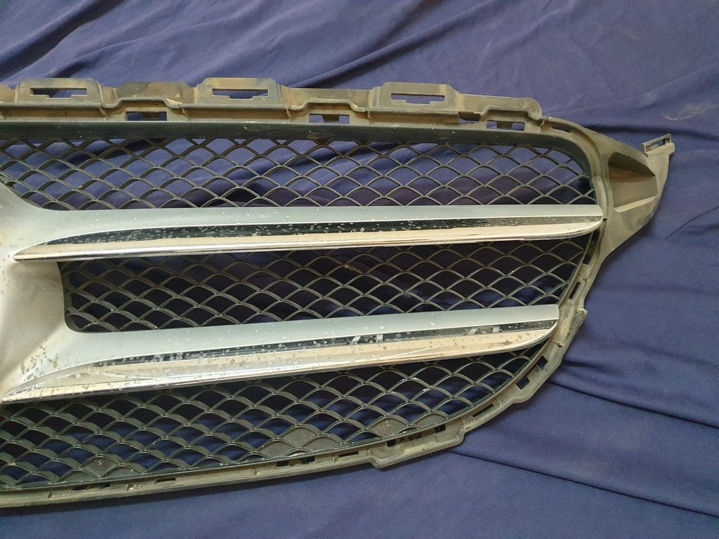 Mercedes-Benz C-Class W205 Radiator Grille - Acid Damage to Chromes and Cover