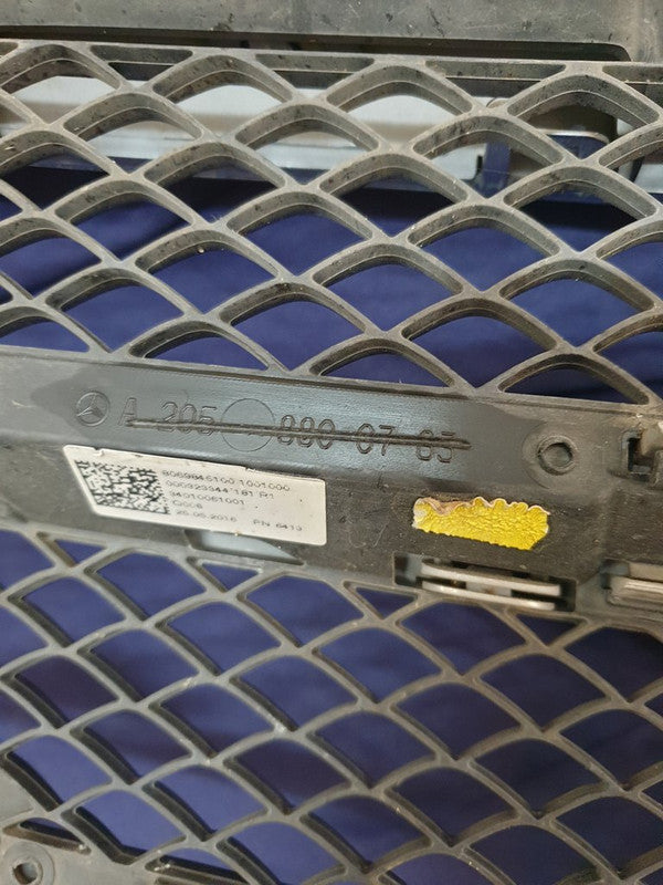 Mercedes-Benz C-Class W205 Radiator Grille - Acid Damage to Chromes and Cover