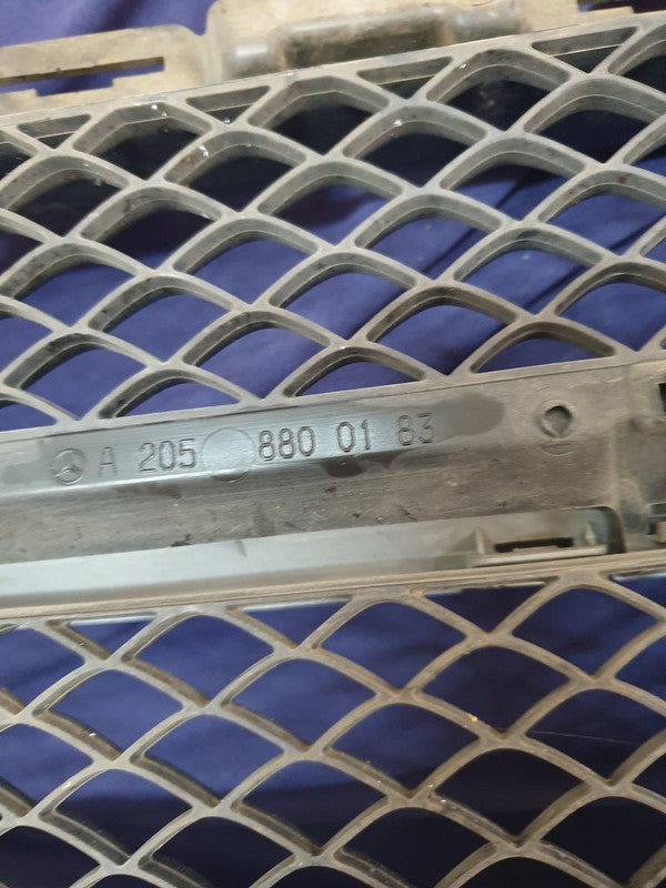 Mercedes-Benz C-Class W205 Radiator Grille - Acid Damage to Chromes and Cover