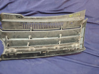 Volkswagen Polo Radiator Grille - Light Wear and Tear
