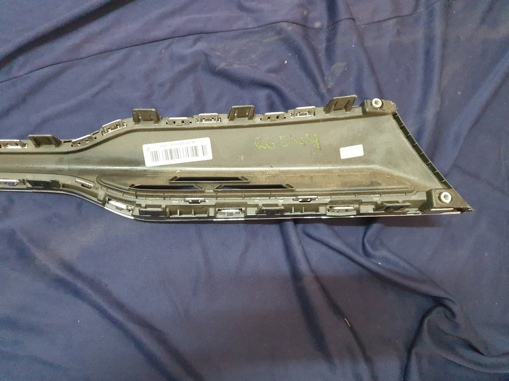 KIA Rio IV Radiator Grille - Wear and Tear