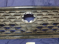Toyota Corolla Cross Radiator Grille - Grille surround broken