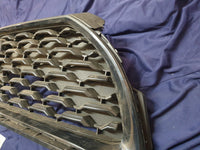 Toyota Corolla Cross Radiator Grille - Grille surround broken