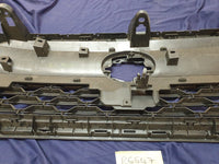 Toyota Corolla Cross Radiator Grille - Grille surround broken