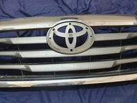 Toyota Hilux Radiator Grille - Wear and Tear, Clip/s broken