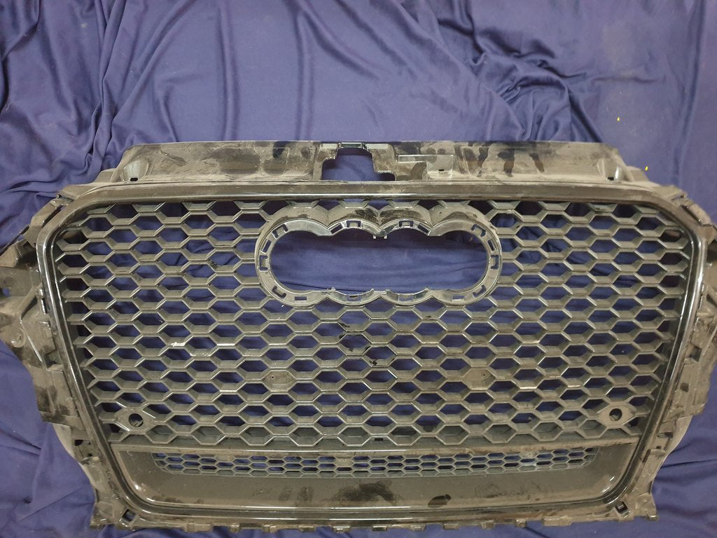 Audi Aftermarket A3 Radiator Grille - Light Wear and Tear