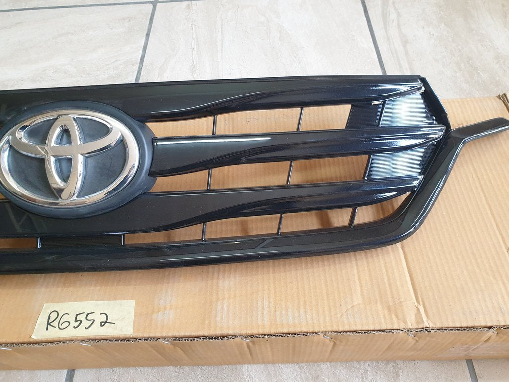 Toyota Rumion Radiator Grille
