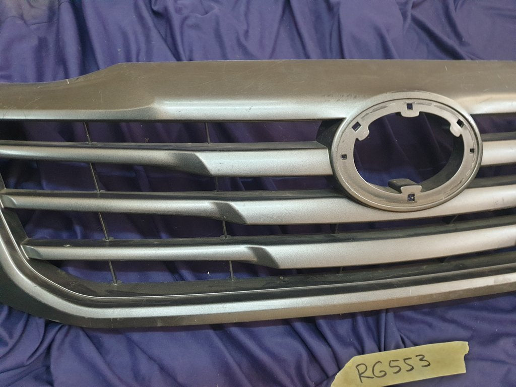 Toyota Aftermarket Hilux Radiator Grille - Wear and Tear