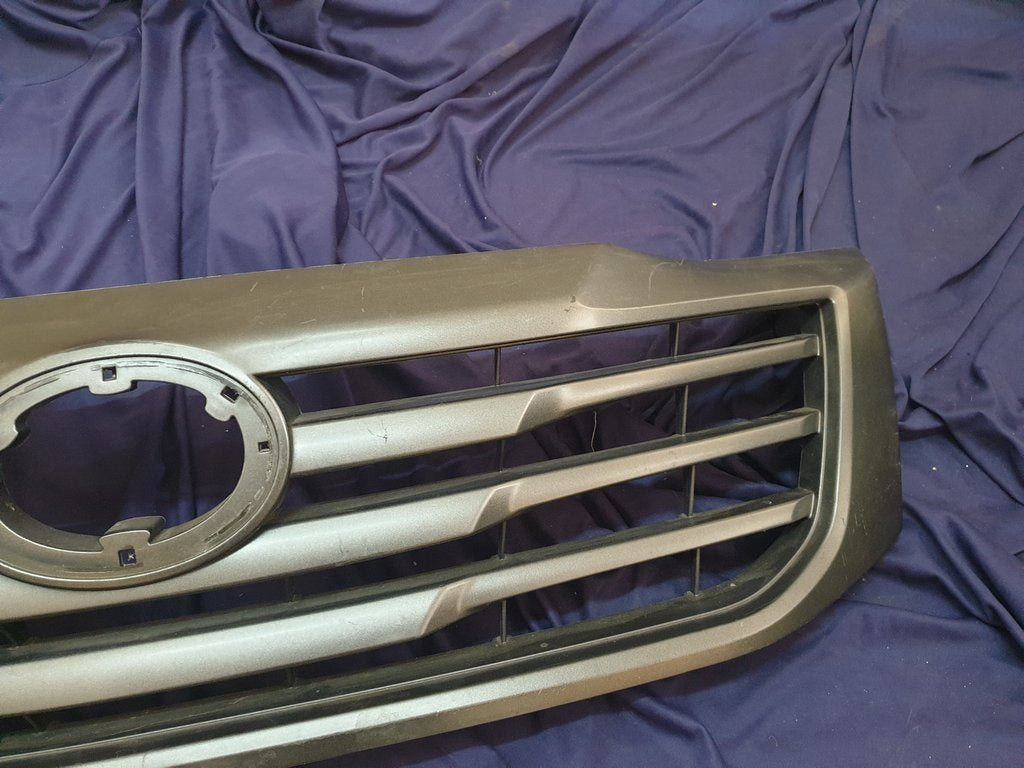 Toyota Aftermarket Hilux Radiator Grille - Wear and Tear