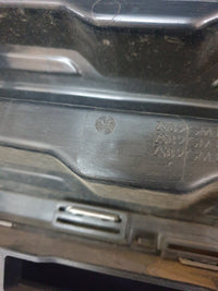Volkswagen T-Cross Radiator Grille - Wear and Tear, Crack, Missing piece of broken frame