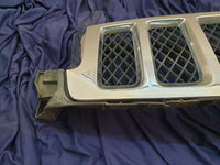 Jeep Grand Cherokee Radiator Grille - Wear and Tear, Chrome Lifting and peeling