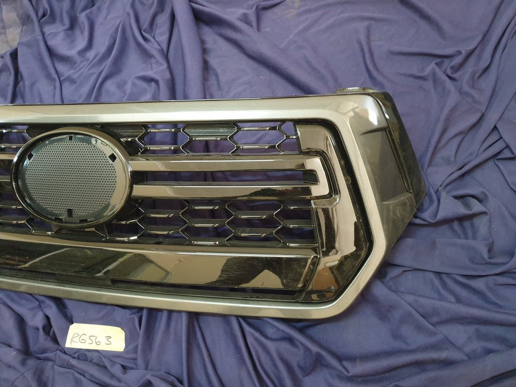 Toyota Aftermarket Hilux Radiator Grille