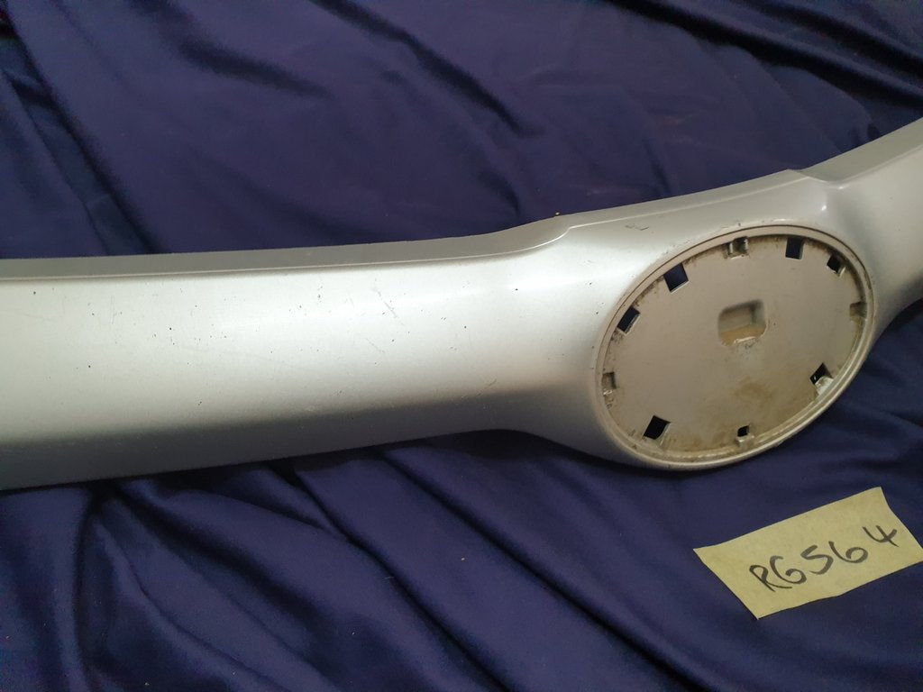 Toyota Avanza Radiator Grille Cover Moulding - Wear and Tear