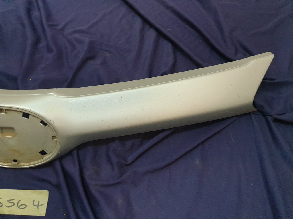 Toyota Avanza Radiator Grille Cover Moulding - Wear and Tear