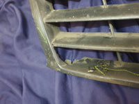 Volkswagen Polo Radiator Grille - Wear and Tear, Crack, Missing piece of broken frame