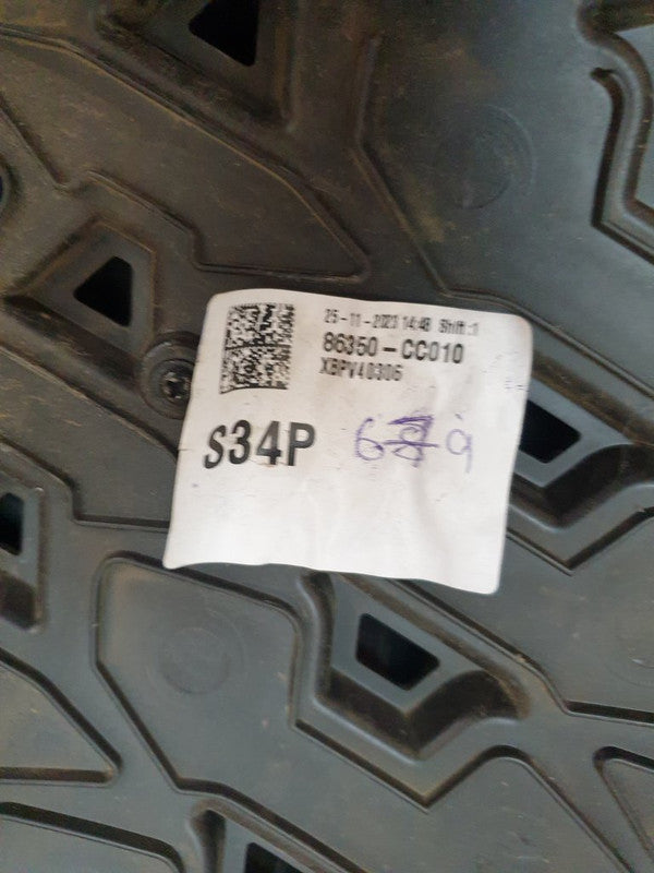KIA Sonet Radiator Grille - Light Wear and Tear