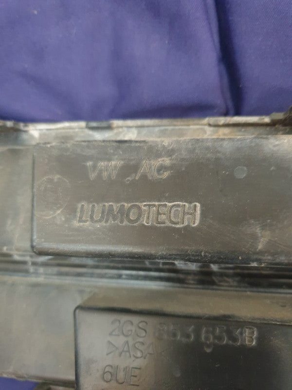 Volkswagen Polo MK6 Radiator Grille - Wear and Tear