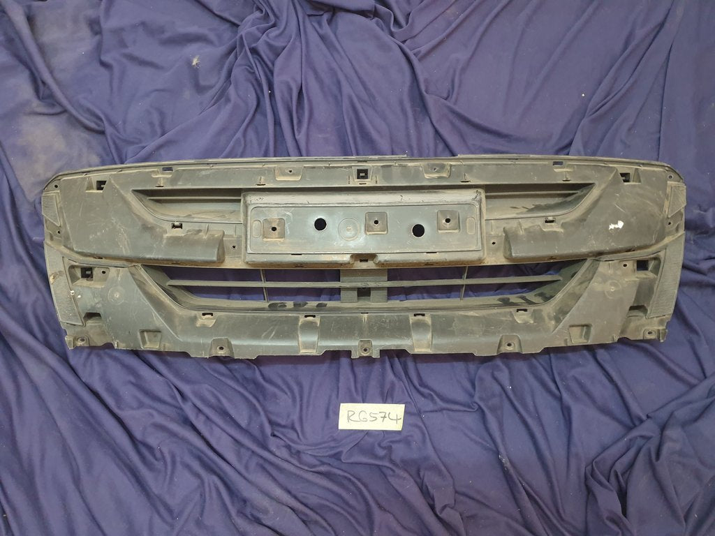 Isuzu D-Max Radiator Grille Frame Inner