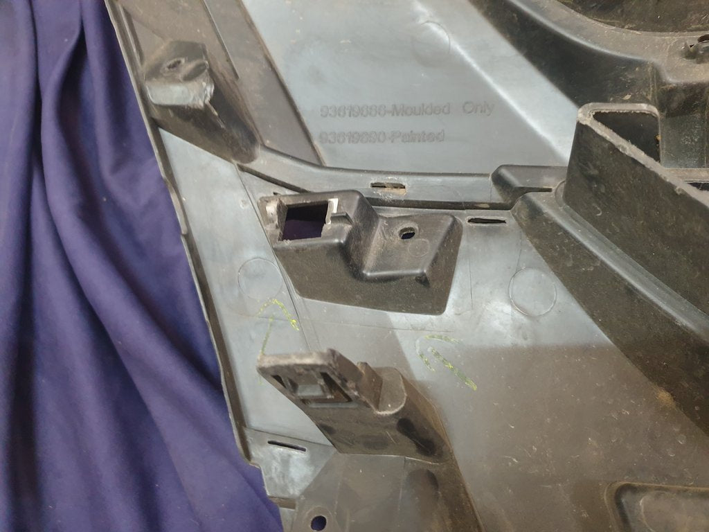 Isuzu D-Max Radiator Grille Frame Inner