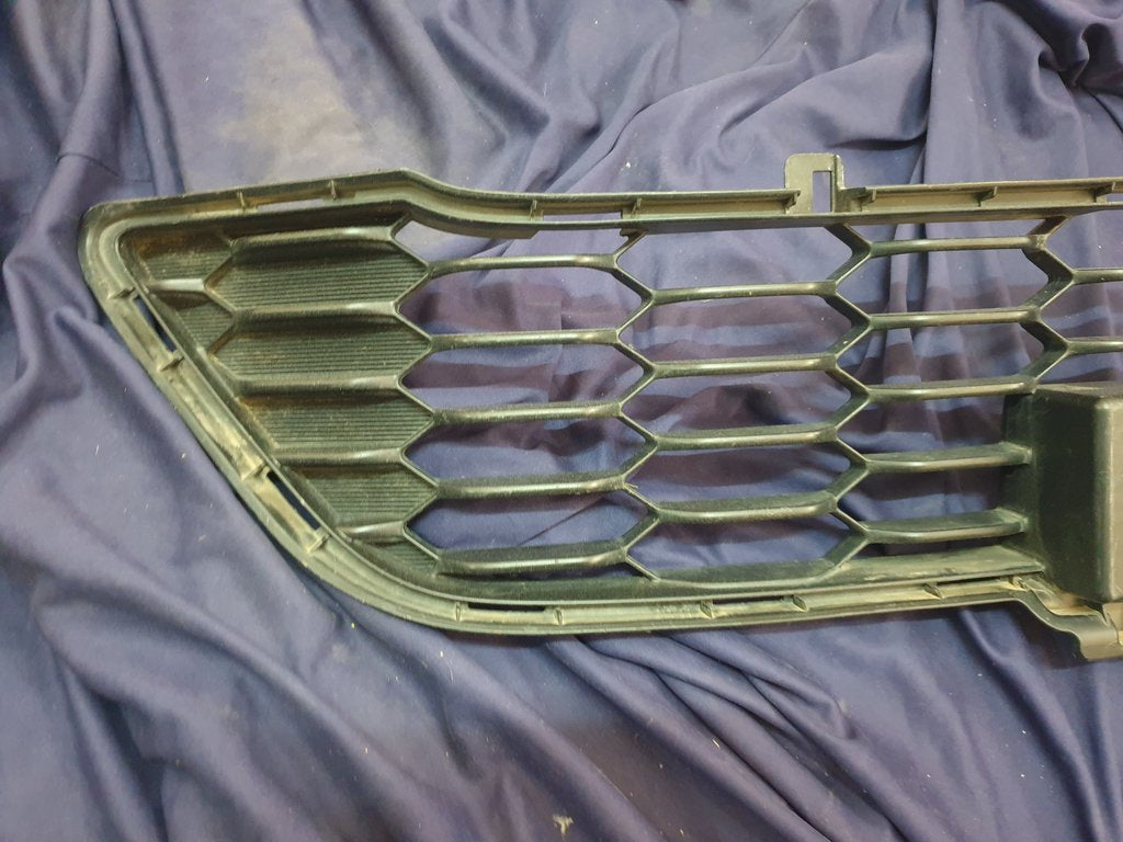 Toyota Hilux Front Bumper Lower Grille
