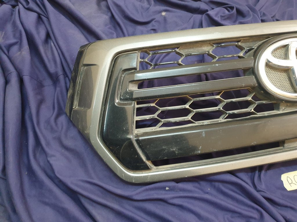 Toyota Hilux Radiator Grille - Light Wear and Tear