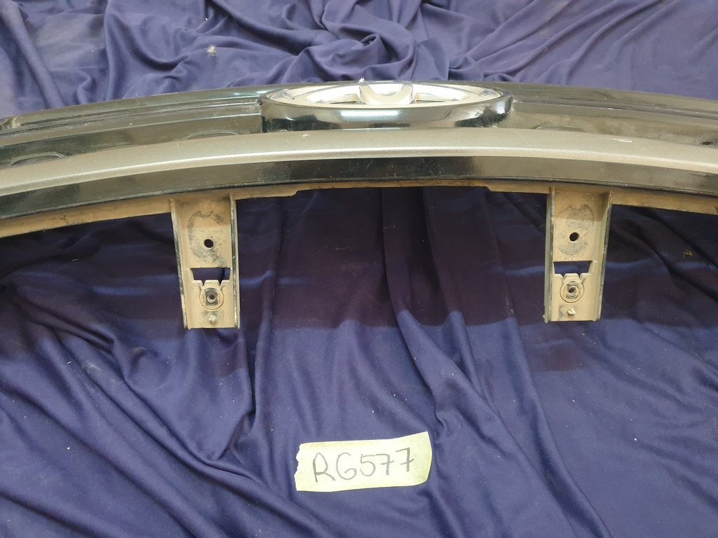 Toyota Hilux Radiator Grille - Light Wear and Tear