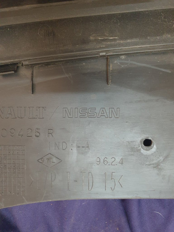 Nissan NP200 Radiator Grille Frame Inner