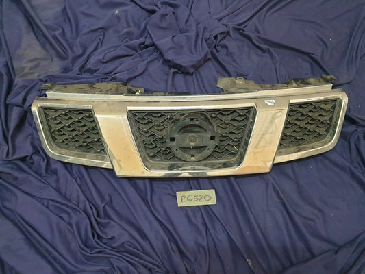 Nissan Navara Radiator Grille - Wear and Tear, Plastic Break