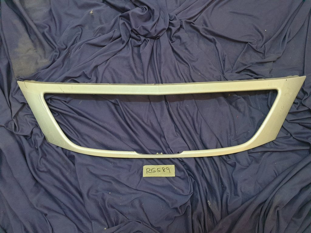 Nissan NP200 Radiator Grille Surround Trim Cover
