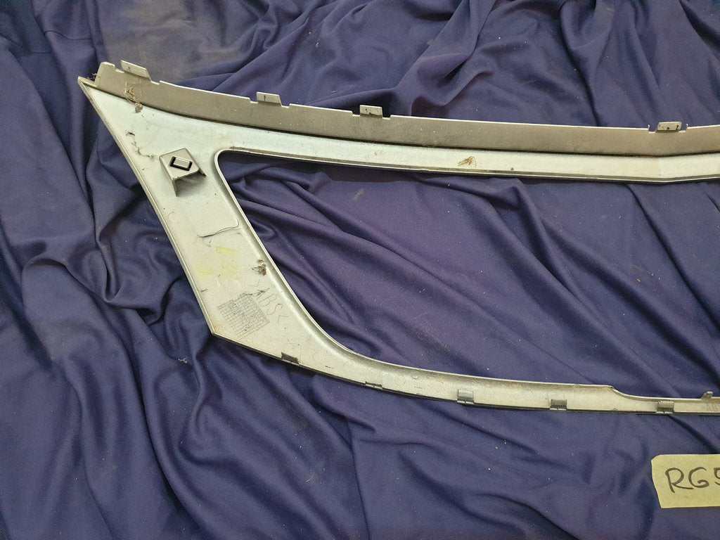Nissan NP200 Radiator Grille Surround Trim Cover