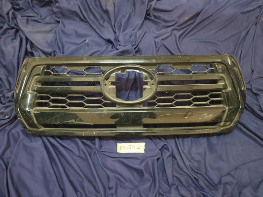 Toyota Hilux Radiator Grille - Wear and Tear, Scratches