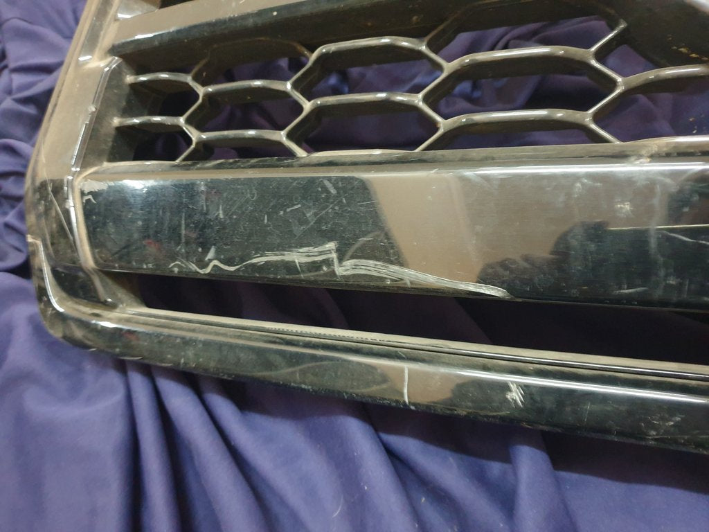 Toyota Hilux Radiator Grille - Wear and Tear, Scratches