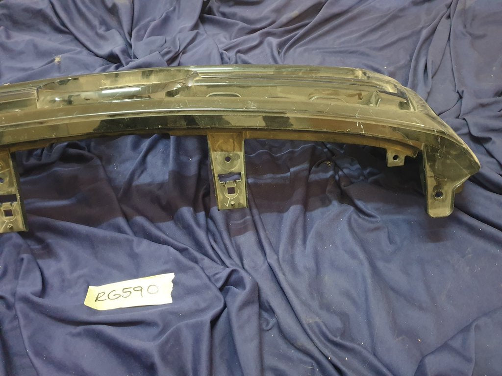 Toyota Hilux Radiator Grille - Wear and Tear, Scratches