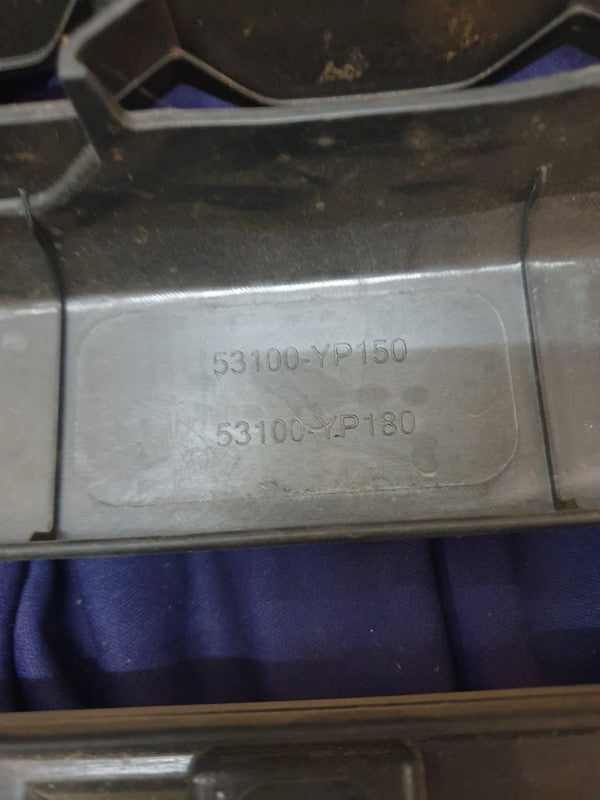 Toyota Hilux Radiator Grille - Wear and Tear, Scratches