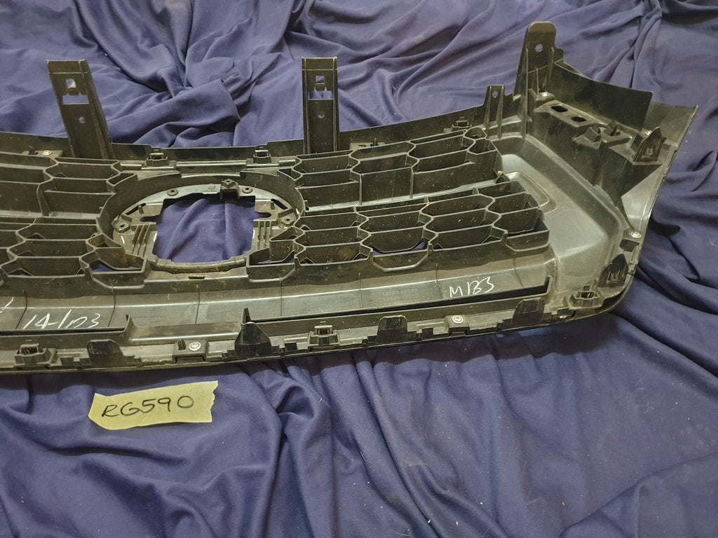 Toyota Hilux Radiator Grille - Wear and Tear, Scratches