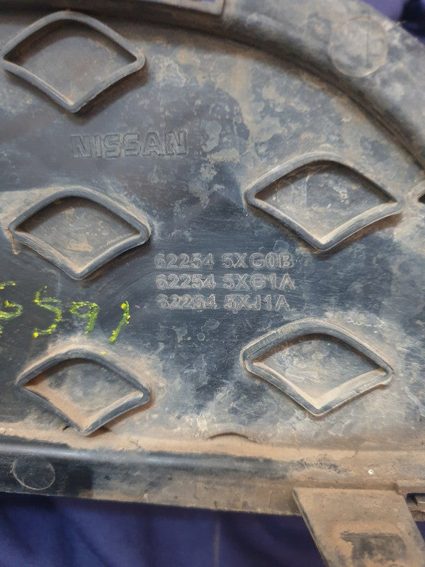 Nissan Navara Front Bumper Lower Grille