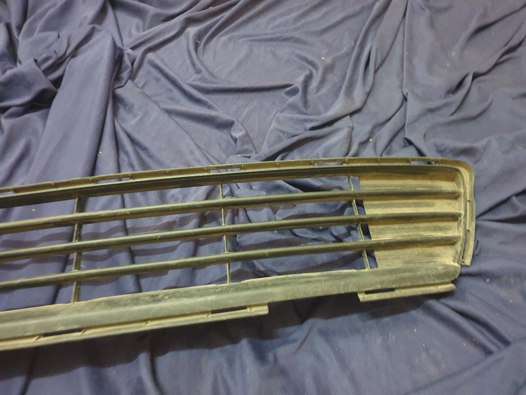 Toyota Corolla Front Bumper Lower Grille