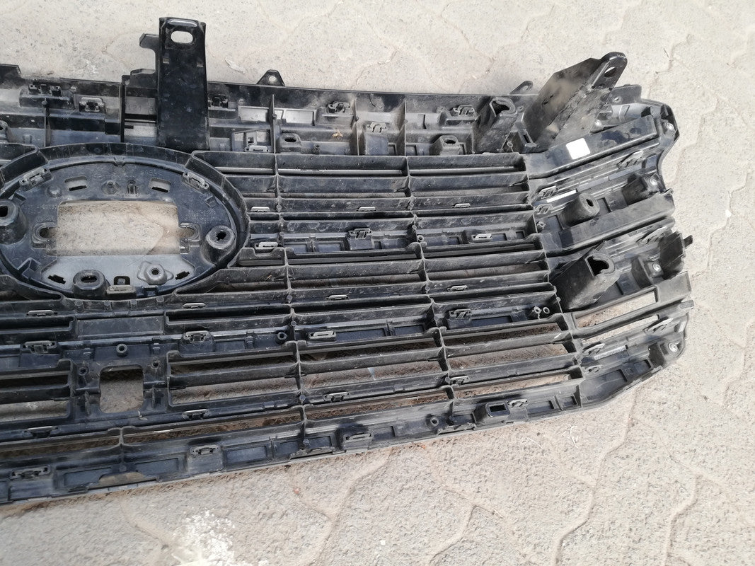 Toyota Land Cruiser 300 2023 Radiator Grille