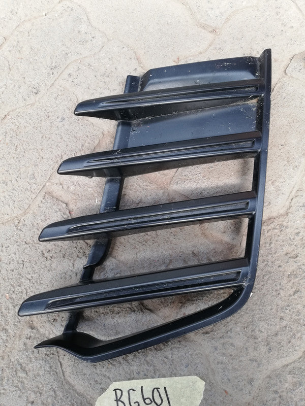 Toyota Land Cruiser 300 2023 Left Front Radiator Grille