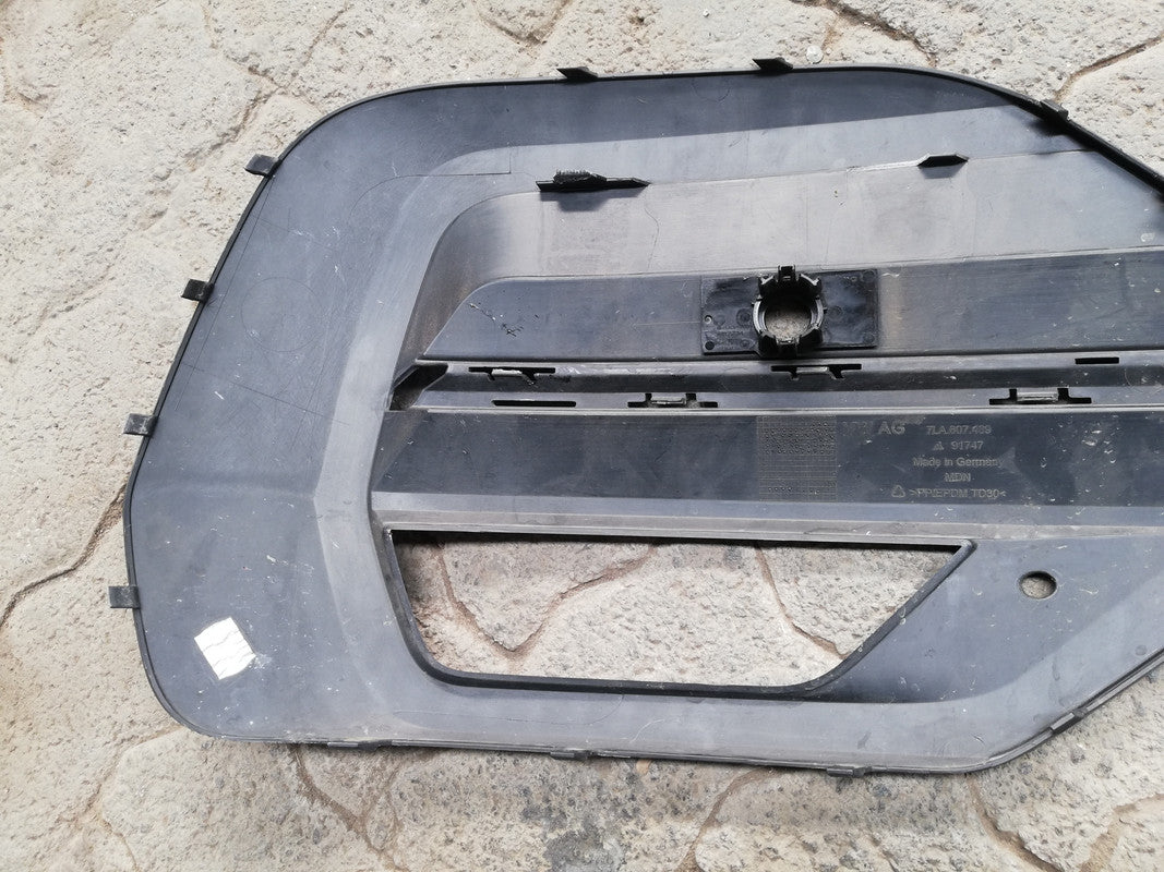 Volkswagen Transporter T6 2023 Left Front Bumper Grille
