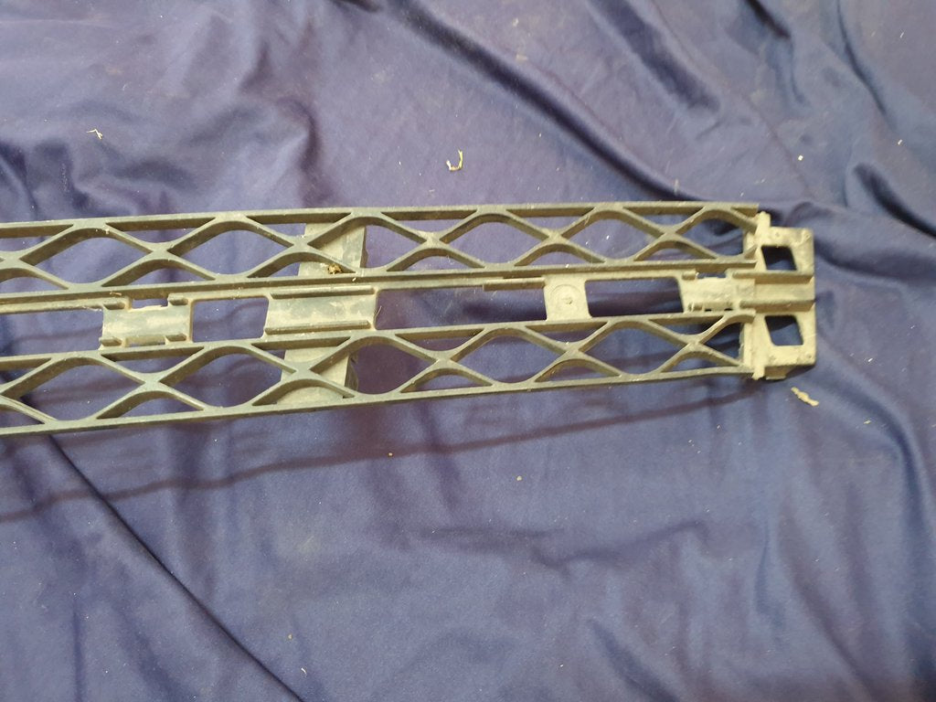 Mercedes-Benz CL C216 Front Bumper Lower Grille - Wear and Tear, No Chrome Trim