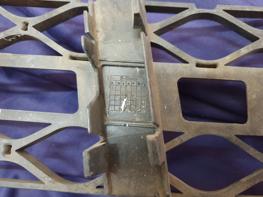 Mercedes-Benz CL C216 Front Bumper Lower Grille - Wear and Tear, No Chrome Trim
