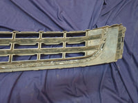 Volkswagen Amarok Front Bumper Lower Grille - Chrome broken, Frame cracked
