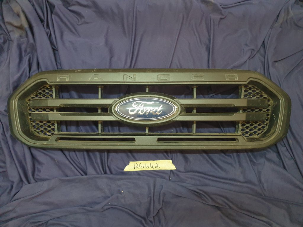 Ford Ranger Radiator Grille - Light Wear and Tear, Broken bracket