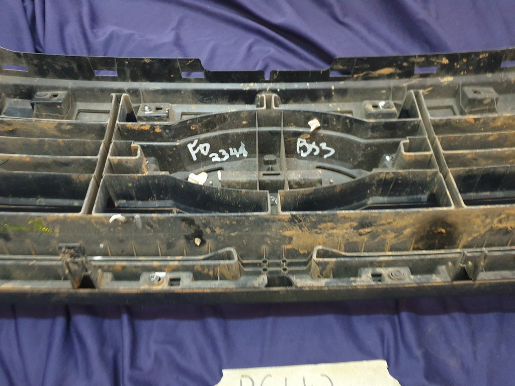 Ford Ranger Radiator Grille - Light Wear and Tear, Broken bracket