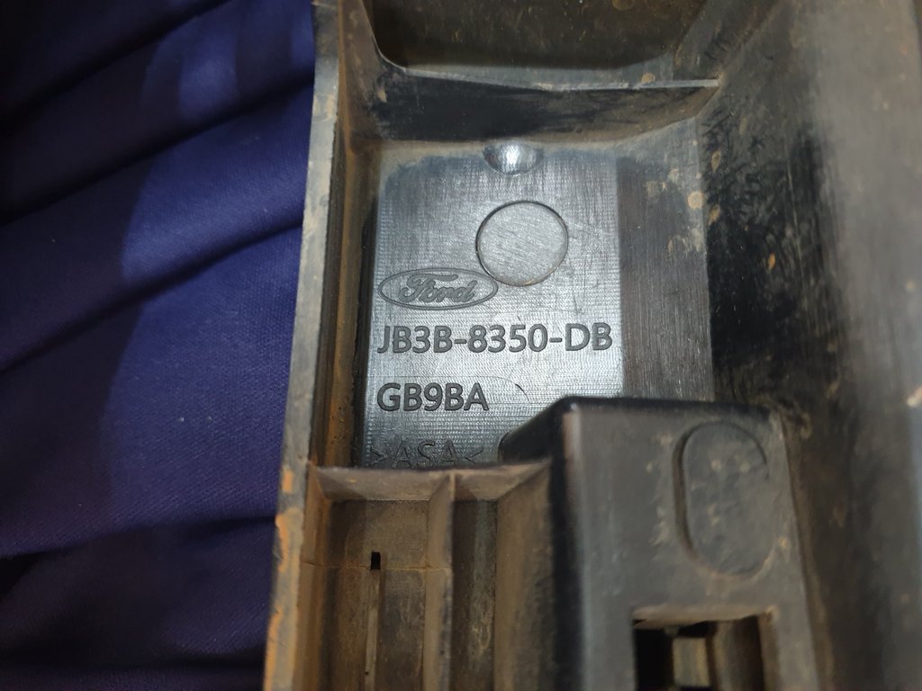 Ford Ranger Radiator Grille - Light Wear and Tear, Broken bracket