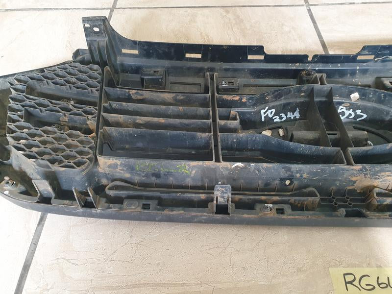Original Used Ford Ranger Radiator Grille - Light Wear and Tear, Broken bracket