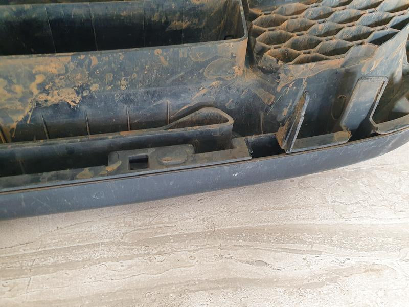 Original Used Ford Ranger Radiator Grille - Light Wear and Tear, Broken bracket
